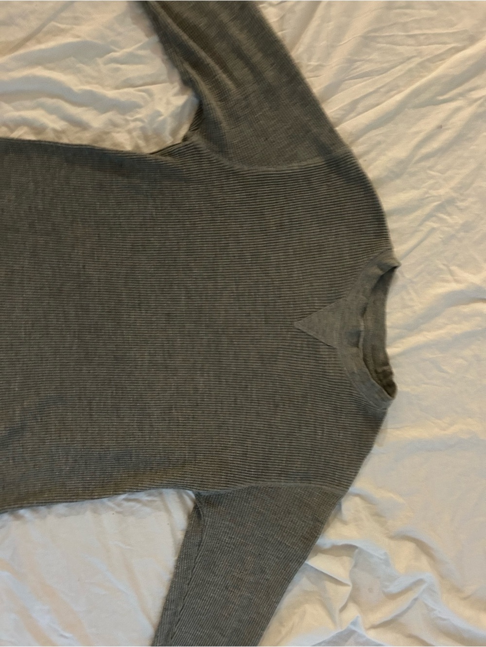 Preswick & Moore Heather Gray Ribbed Crew Sweatshirt - Picture 5 of 13